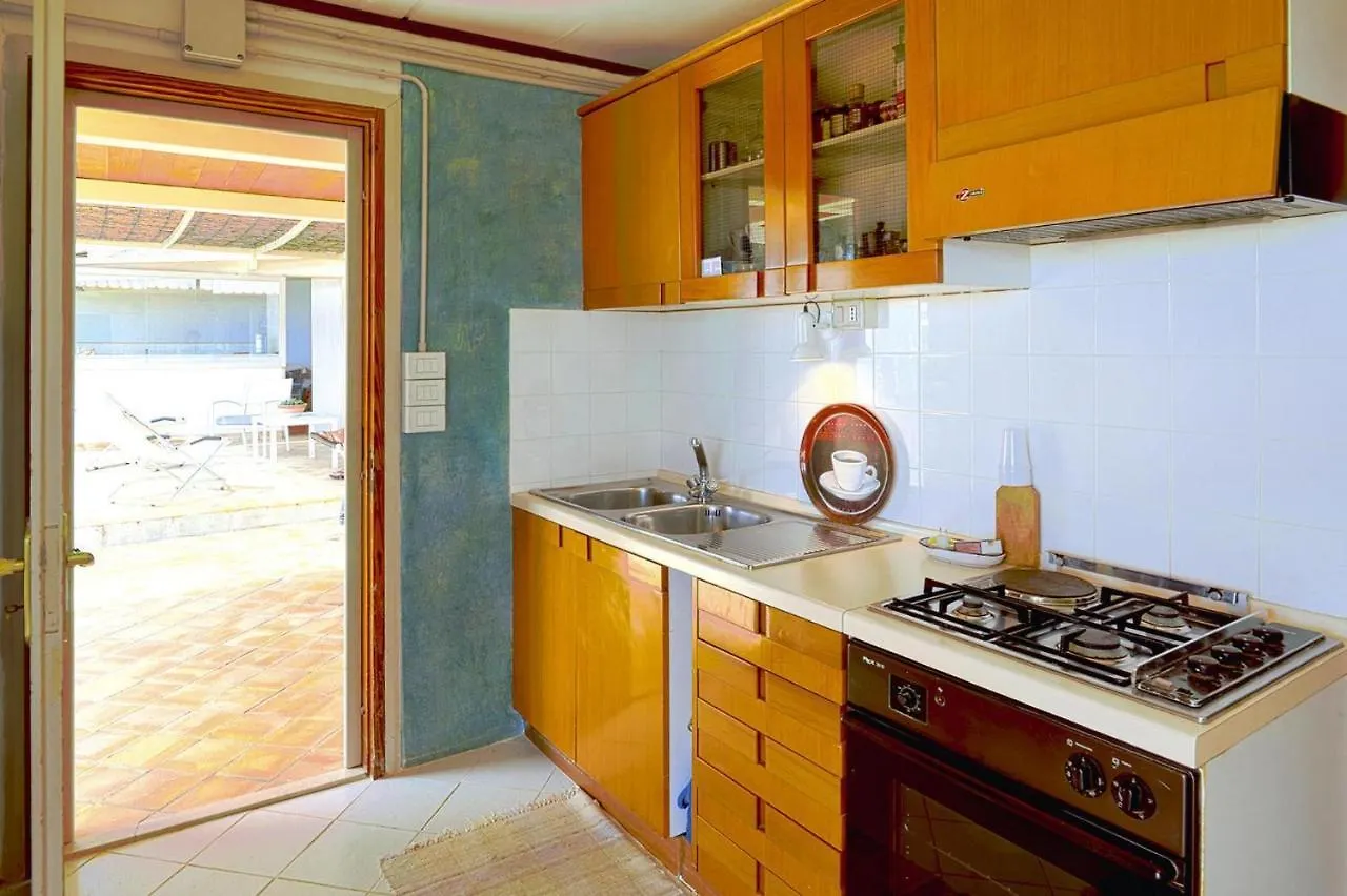 Holiday Home With Sea View In Fontane Bianche 0*,